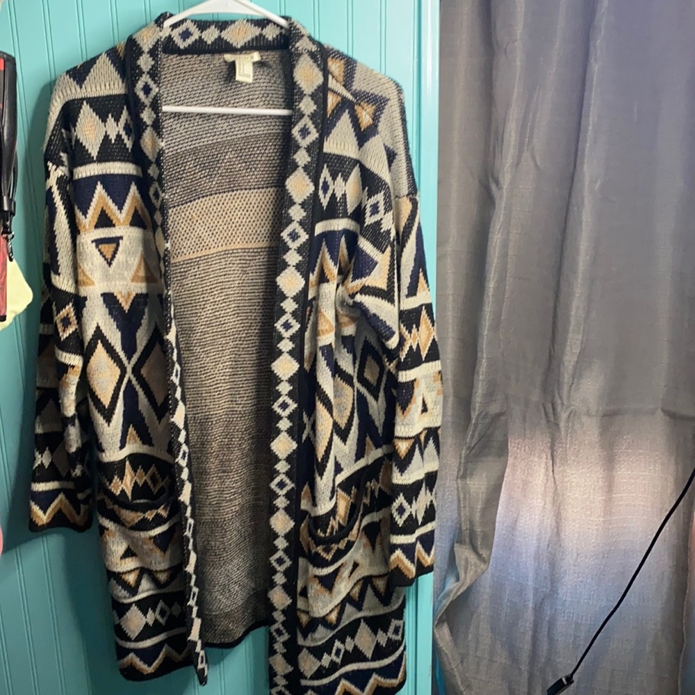 Forever 21 Aztec cardigan size small